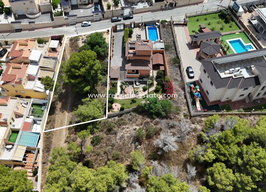 Resale - Plot -
Orihuela Costa - Villamartín