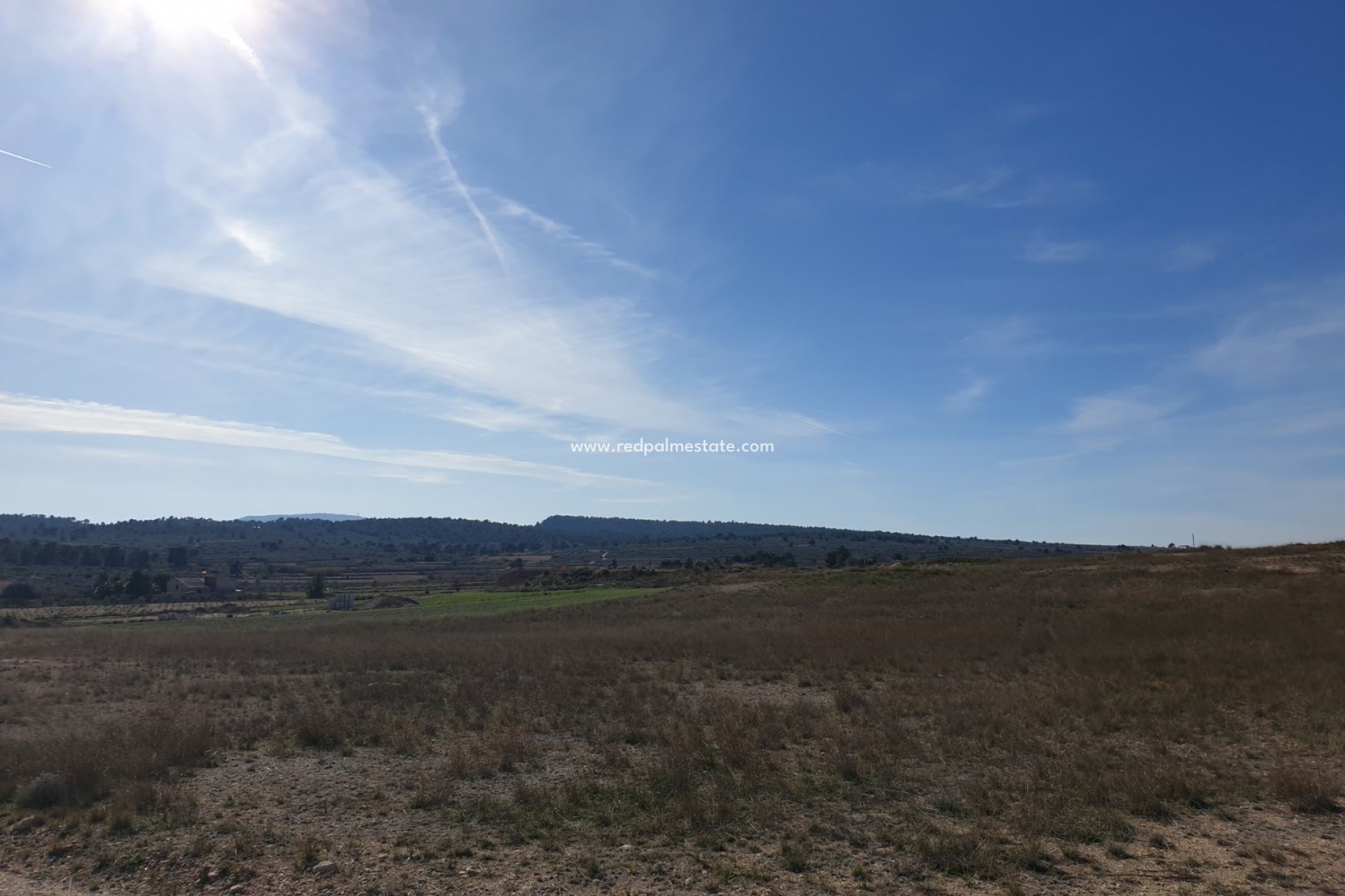 Resale - Plot -
Pinoso - Inland