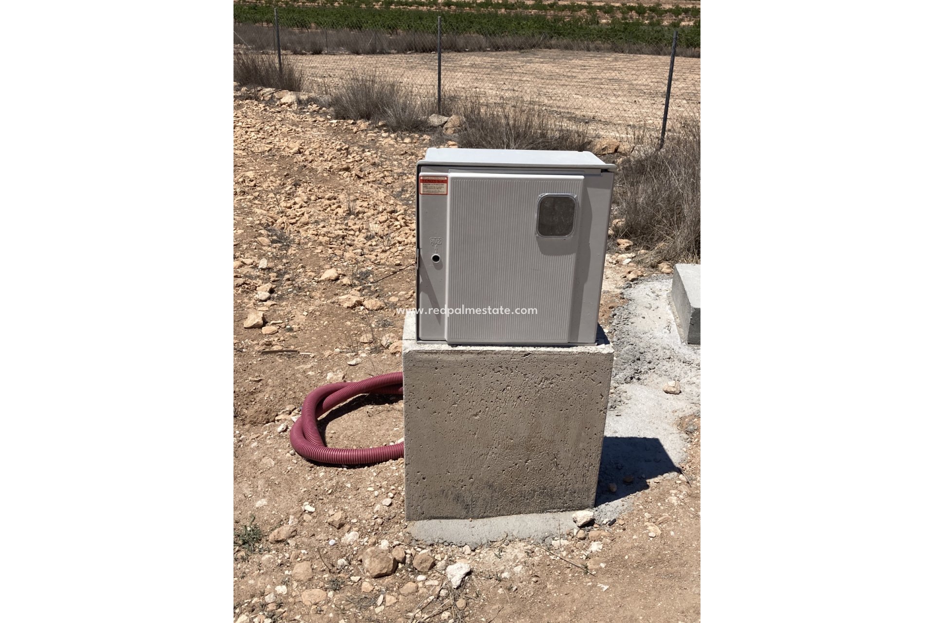 Resale - Plot -
Pinoso - Inland