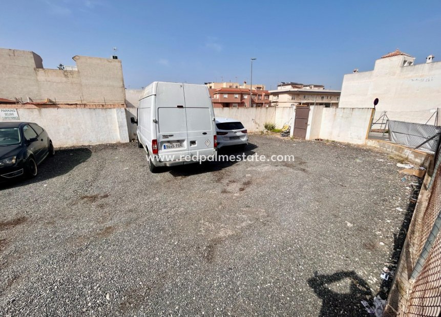 Resale - Plot -
Rojales - Inland
