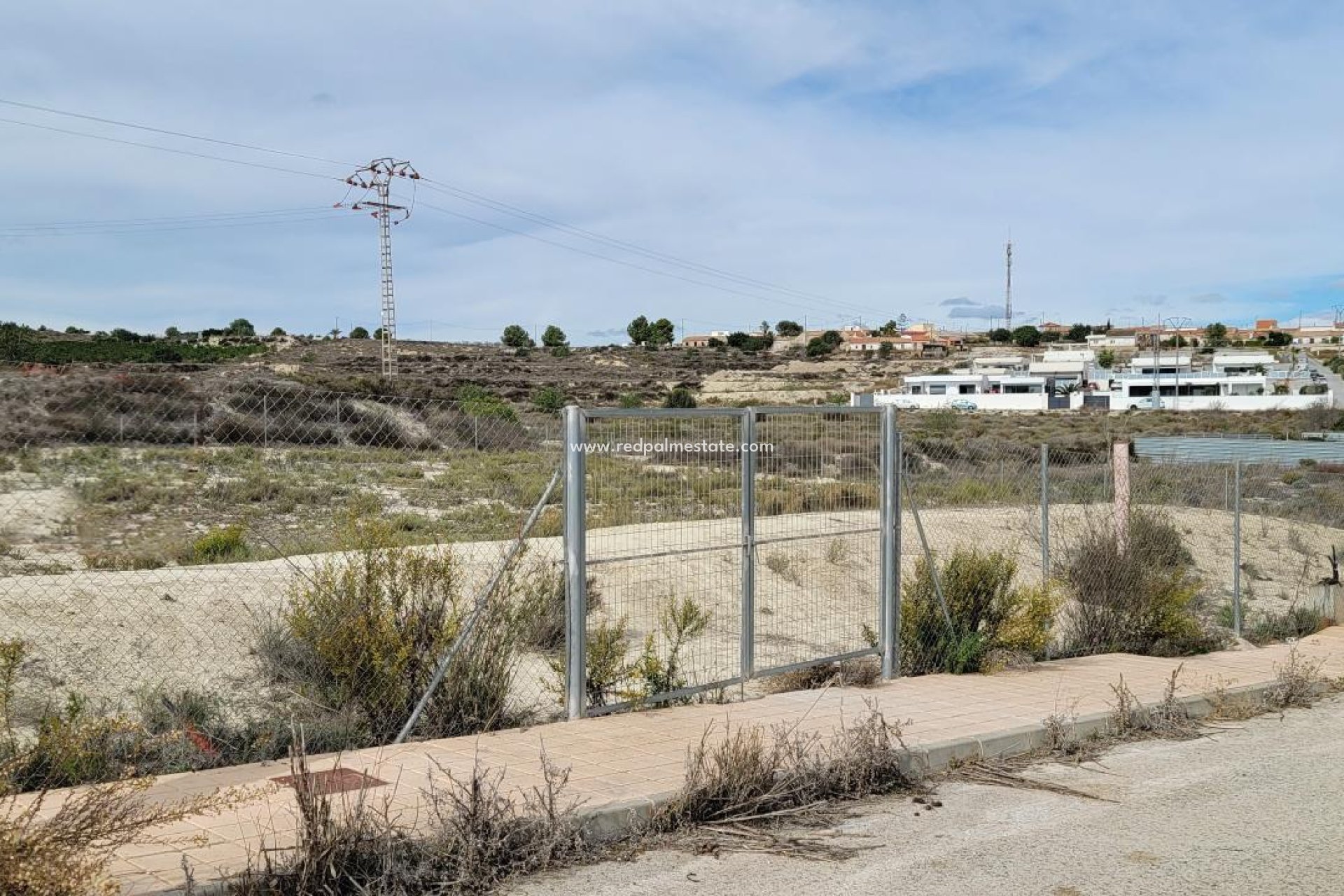 Resale - Plot -
Torremendo