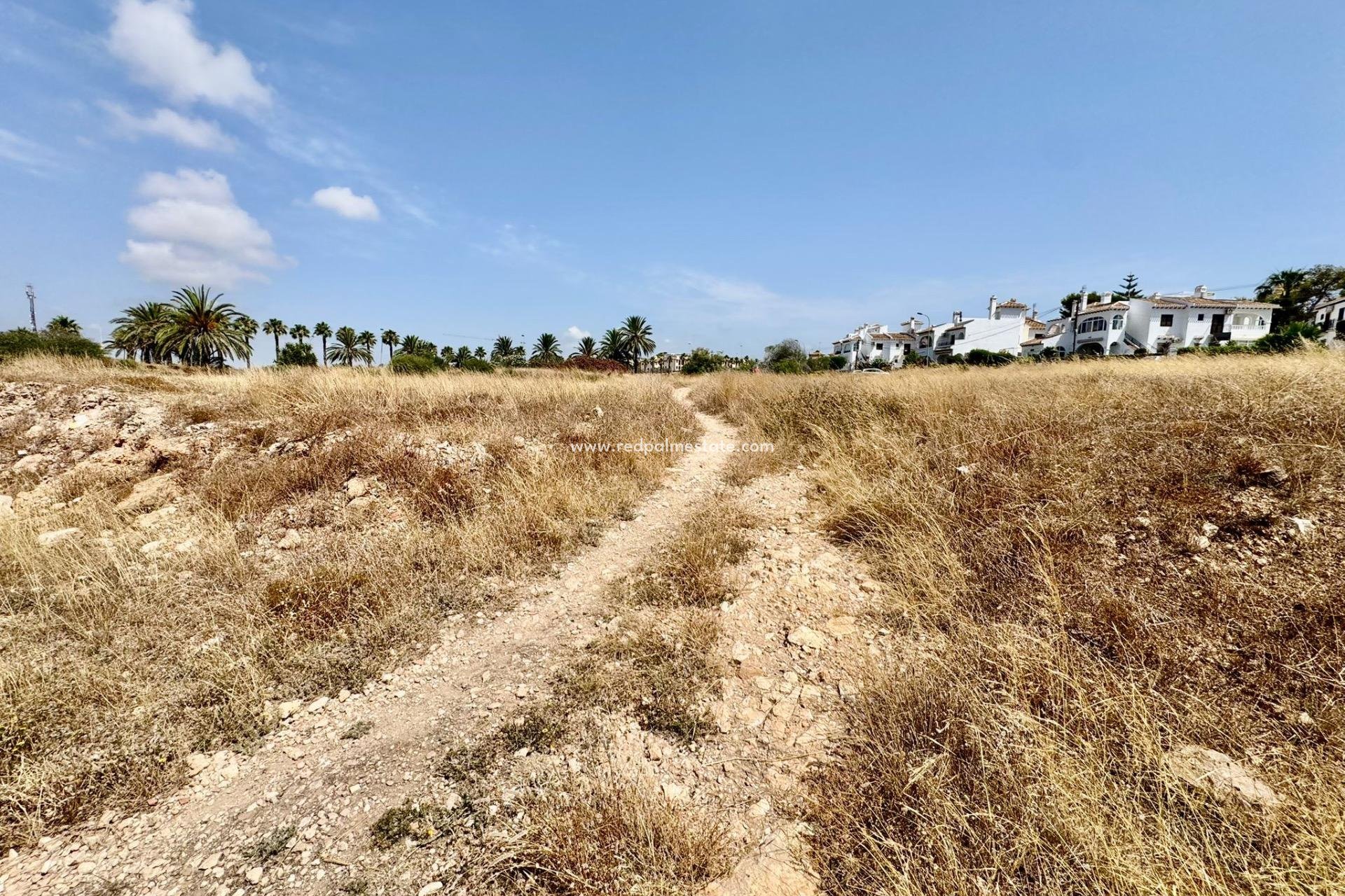 Resale - Plot -
Torrevieja - Torreblanca