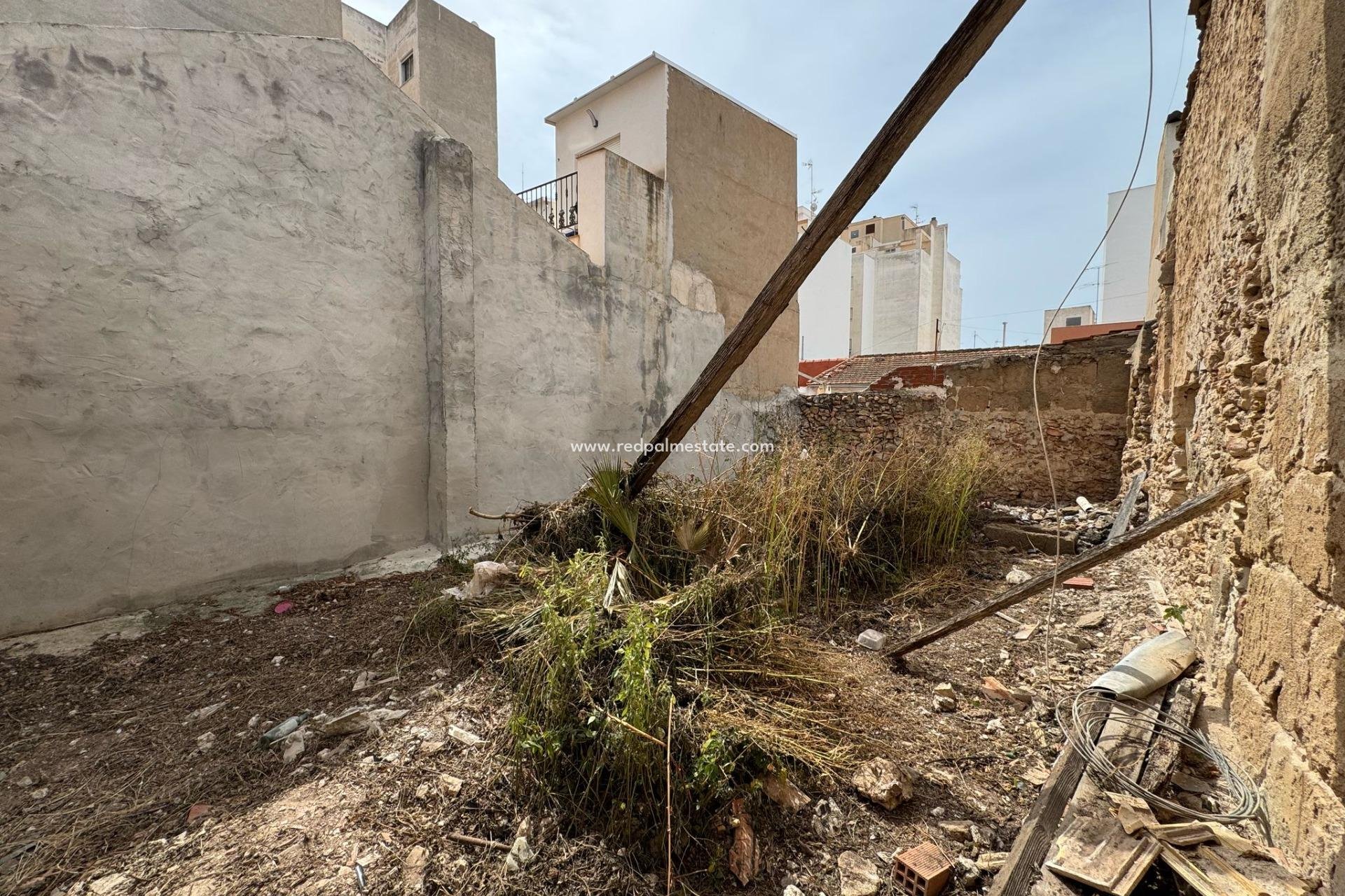 Resale - Plot -
Torrevieja