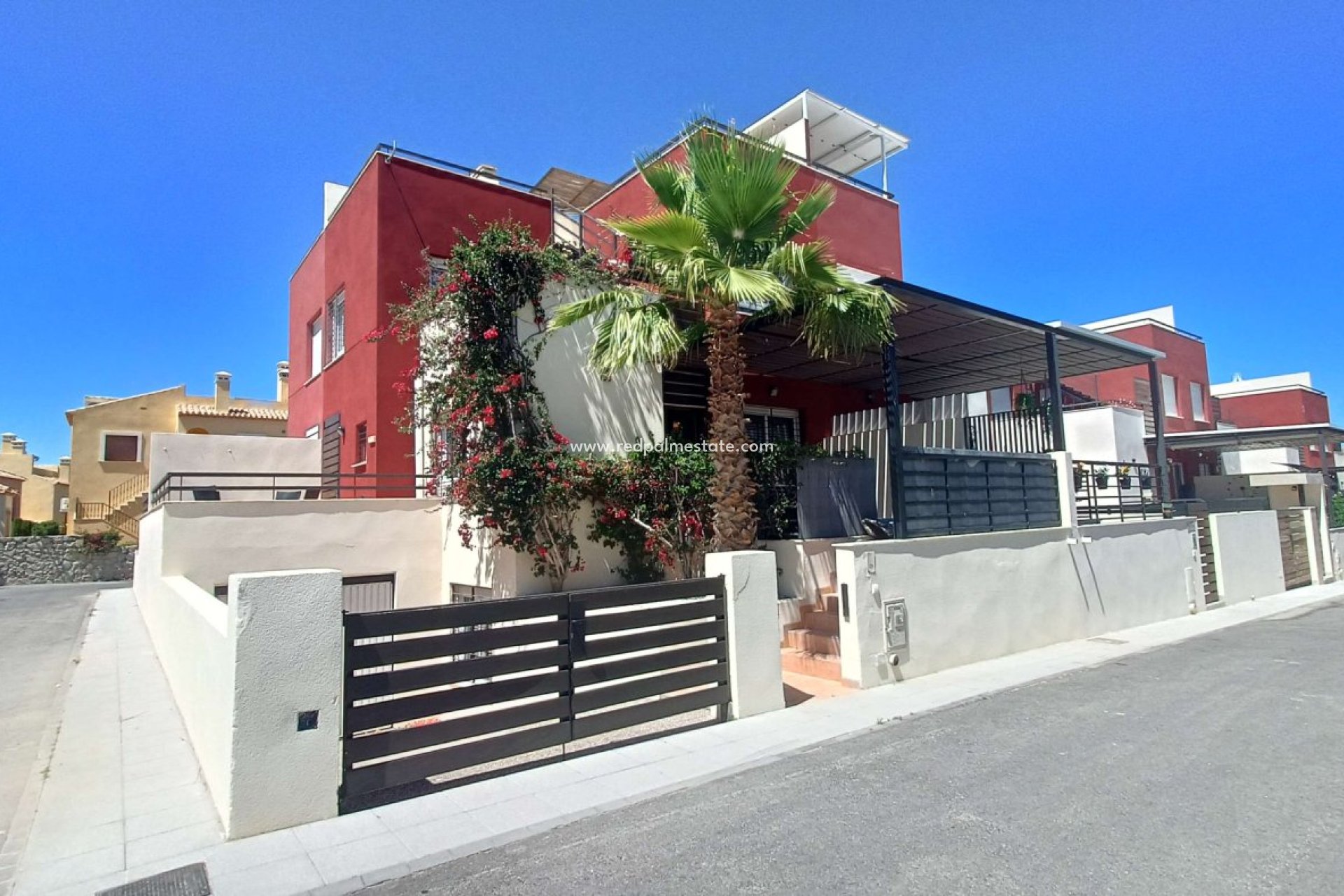 Resale - Quad House -
Algorfa - Inland