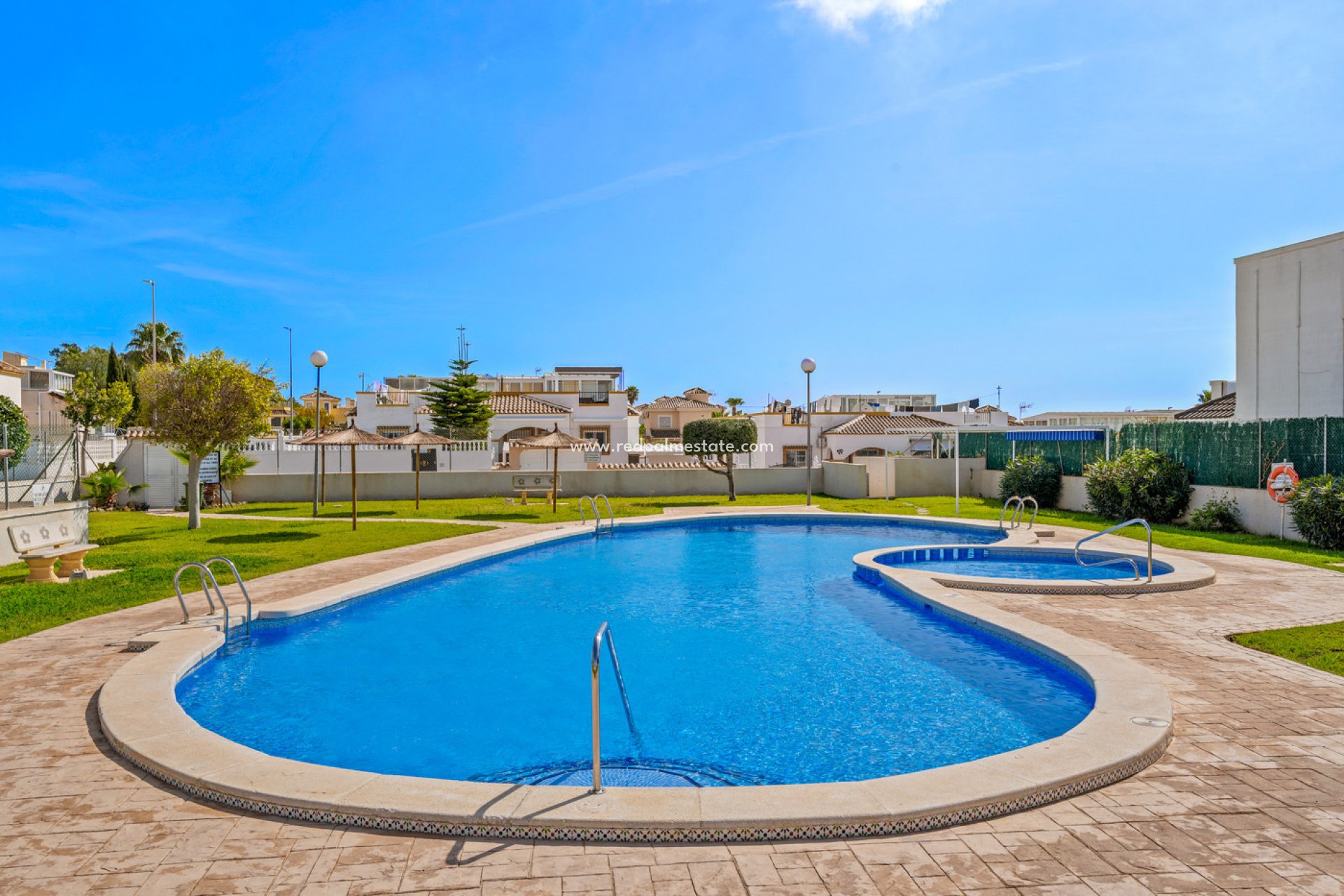 Resale - Quad House -
La Marina - Costa Blanca
