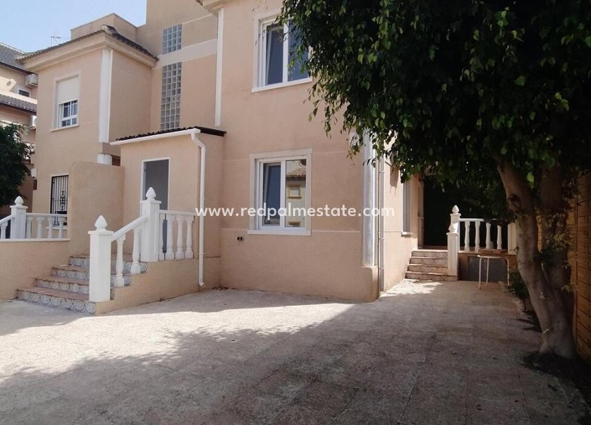 Resale - Quad House -
Orihuela Costa - La Zenia