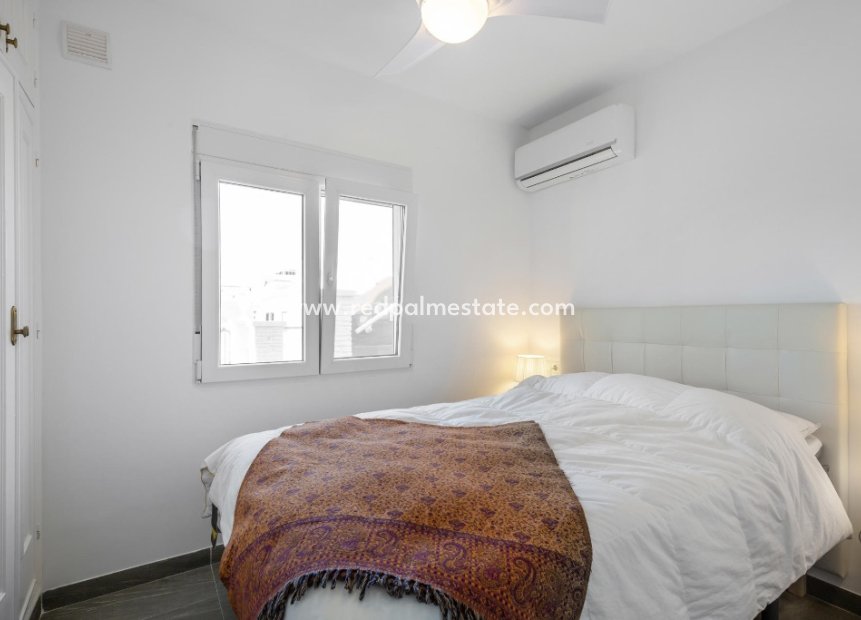 Resale - Quad House -
Orihuela Costa - Playa Flamenca