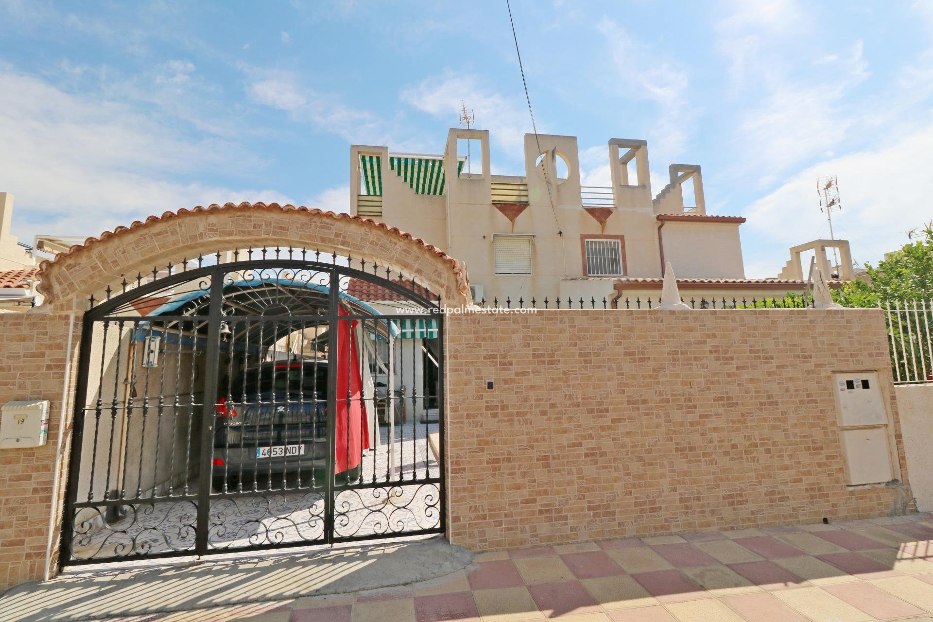 Resale - Quad House -
Torrevieja - La Siesta - El Salado - Torreta