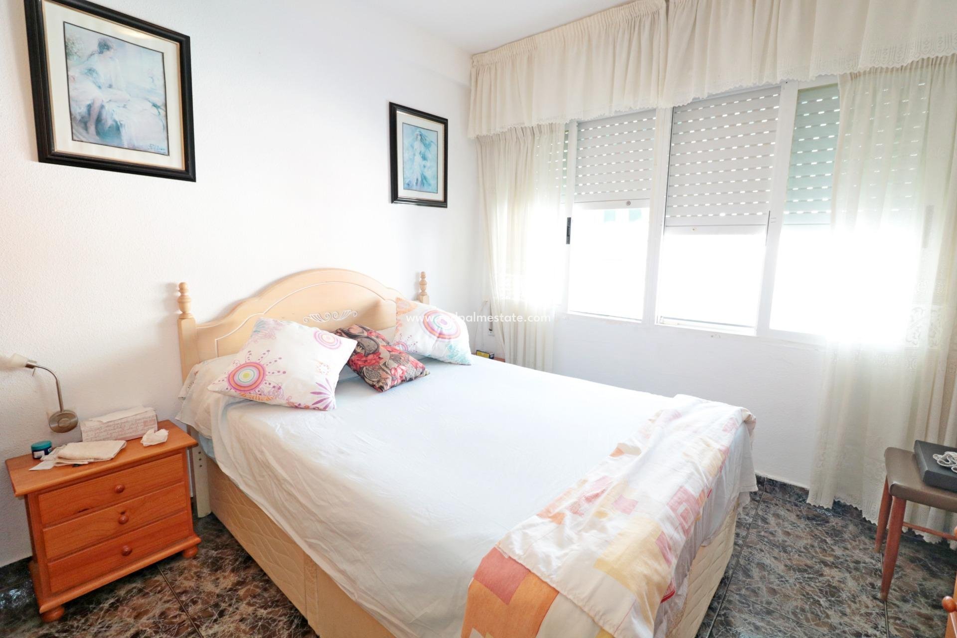 Resale - Quad House -
Torrevieja - La Siesta - El Salado - Torreta