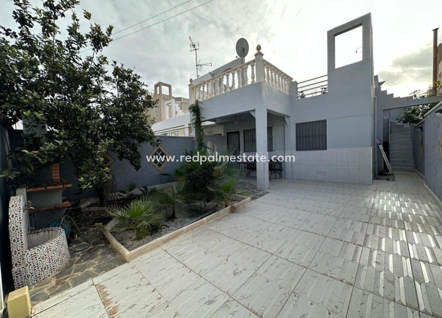 Resale - Quad Villa -
Torrevieja