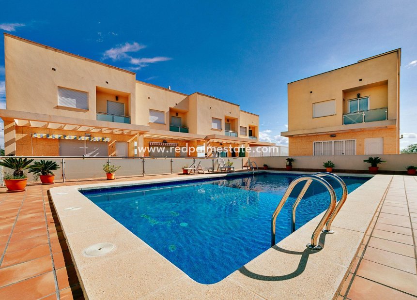 Resale - Semi Detached -
Montesinos - La Herada