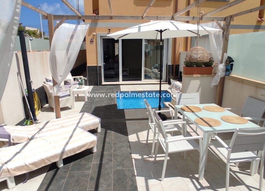 Resale - Semi-Detached -
Orihuela Costa - La Zenia