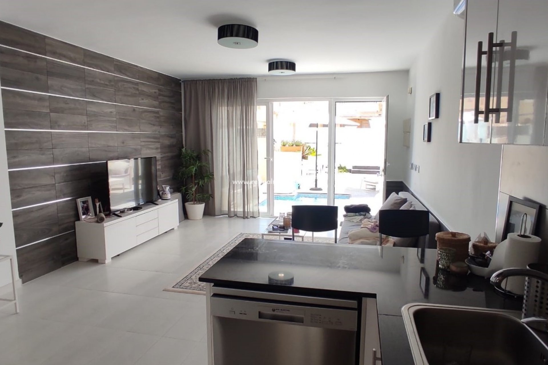 Resale - Semi-Detached -
Orihuela Costa - La Zenia