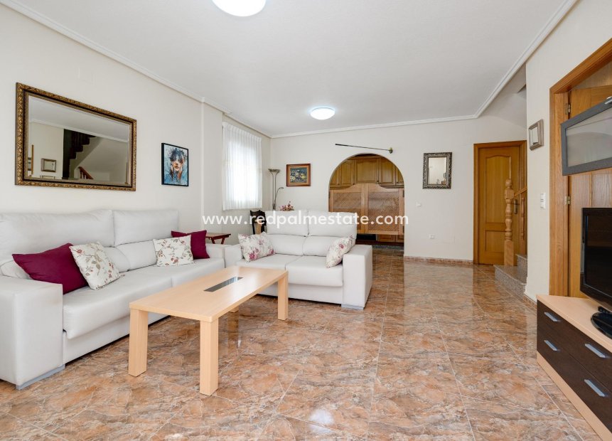 Resale - Semi Detached -
Orihuela Costa - Villamartín