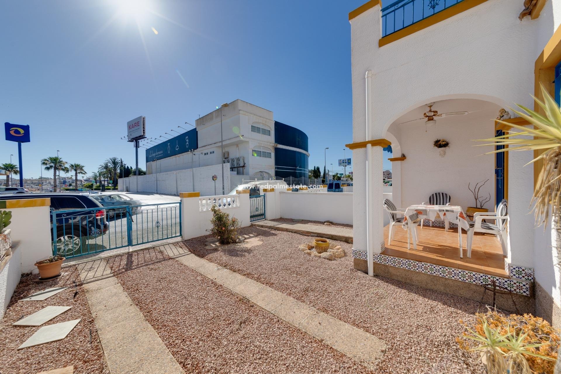 Resale - Semi Detached -
Torrevieja - El Limonar