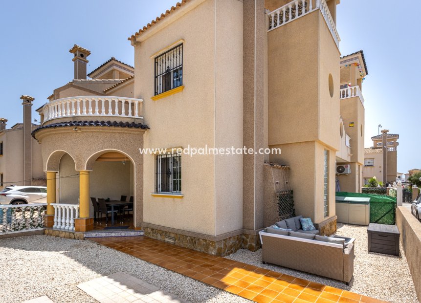 Resale - Semi - Detached Villa -
Guardamar del Segura - Urb el raso