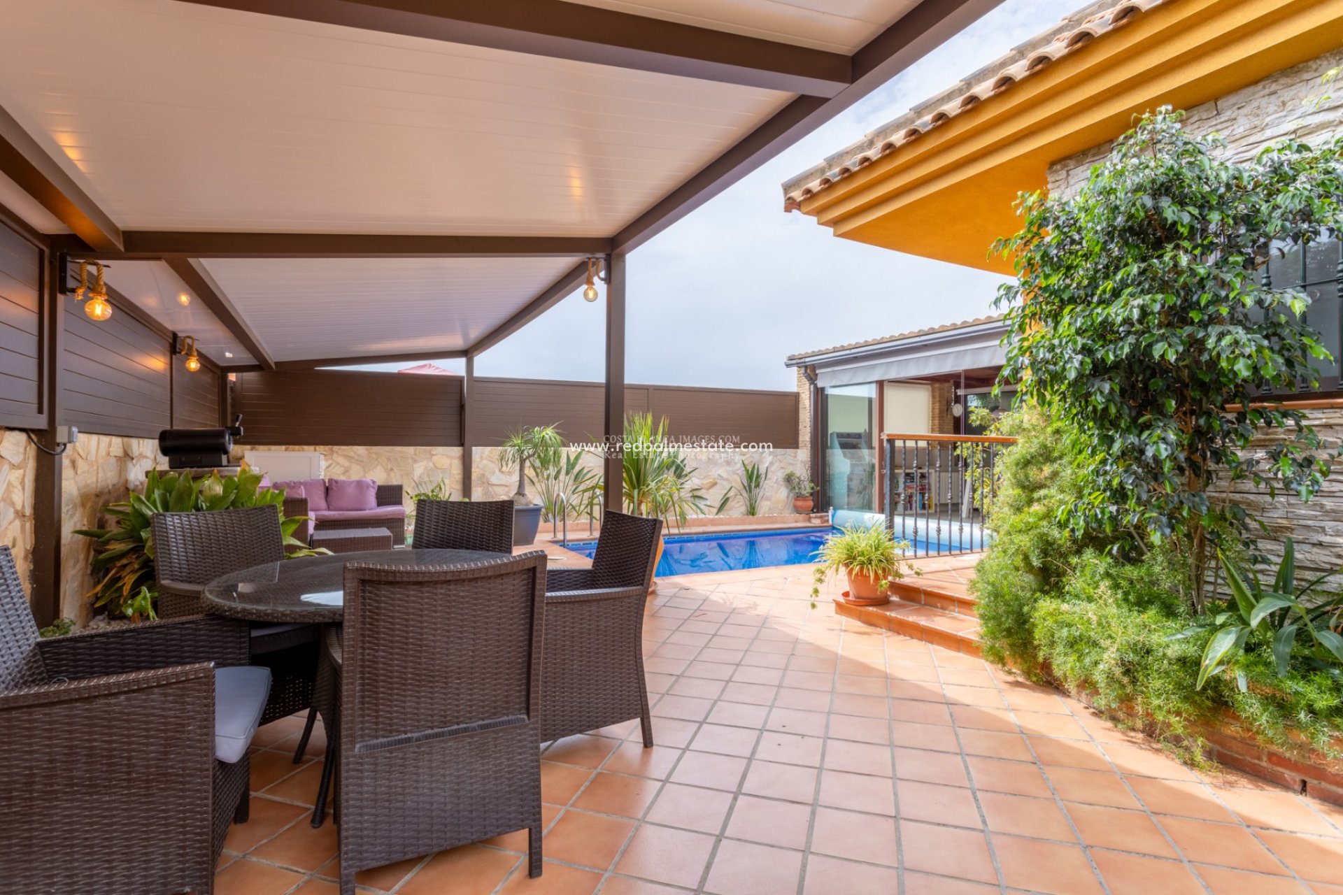 Resale - Semi - Detached Villa -
Los Montesinos - La Herada