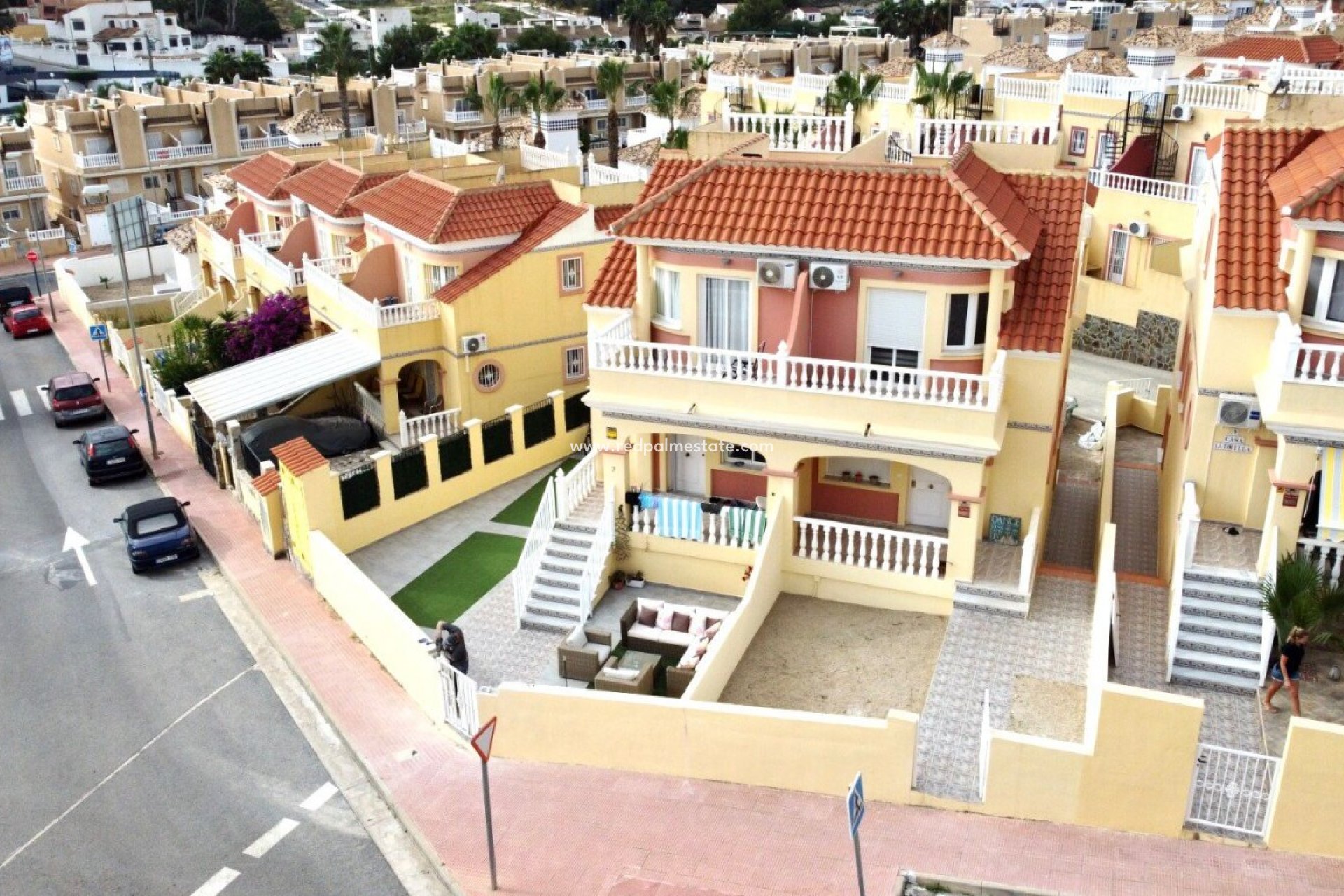 Resale - Semi-Detached -
Villamartín