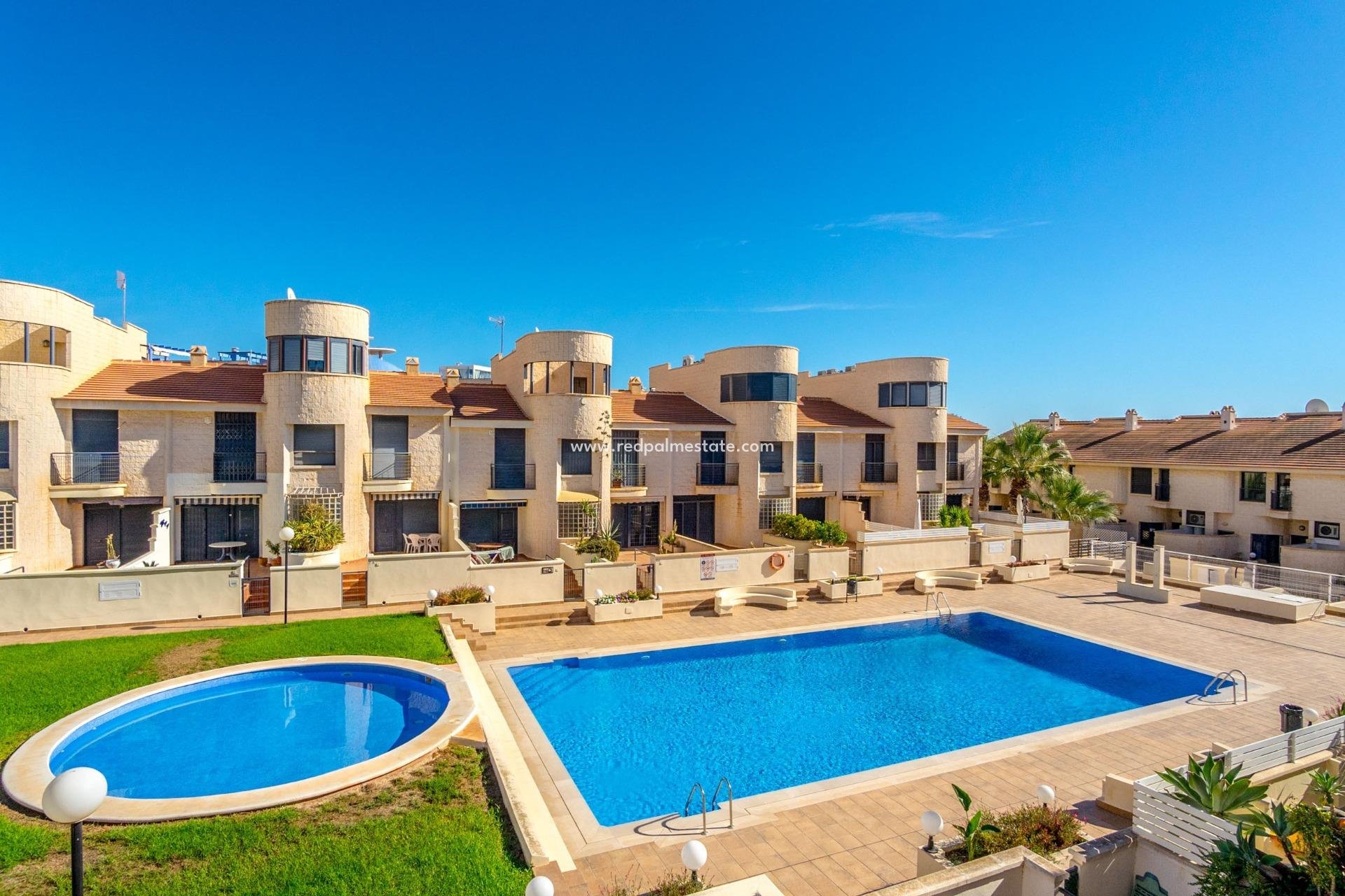 Resale - Terraced house -
Orihuela Costa - Cabo Roig