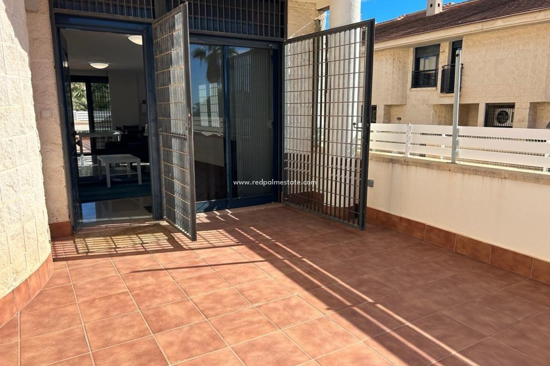 Resale - Terraced house -
Orihuela Costa - Campoamor