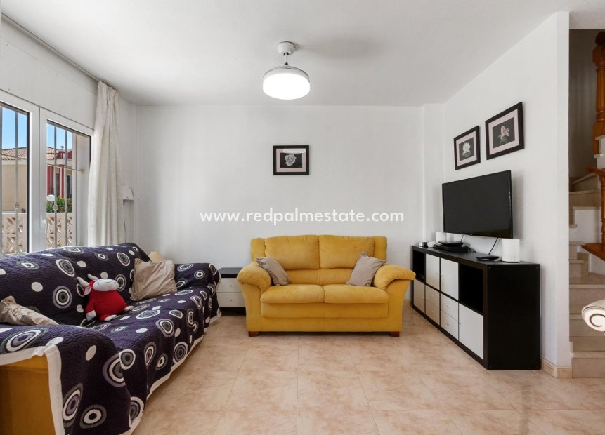 Resale - Terraced house -
Orihuela Costa - Campoamor