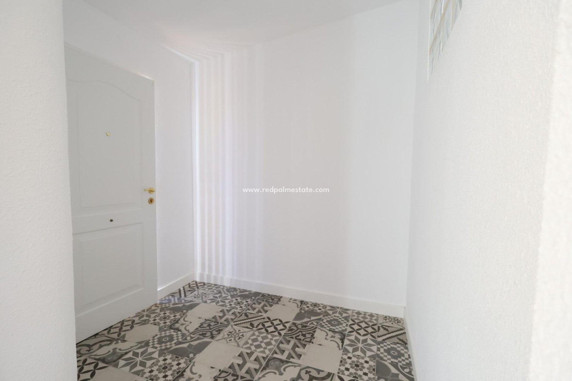 Resale - Terraced house -
Orihuela Costa - La Zenia