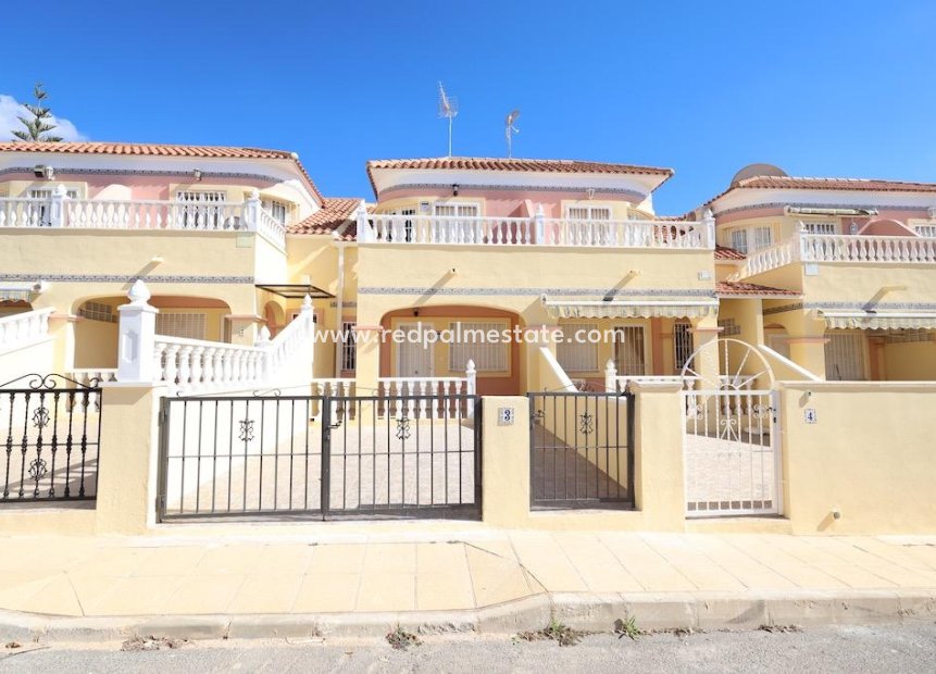 Resale - Terraced house -
Orihuela Costa - Las Filipinas