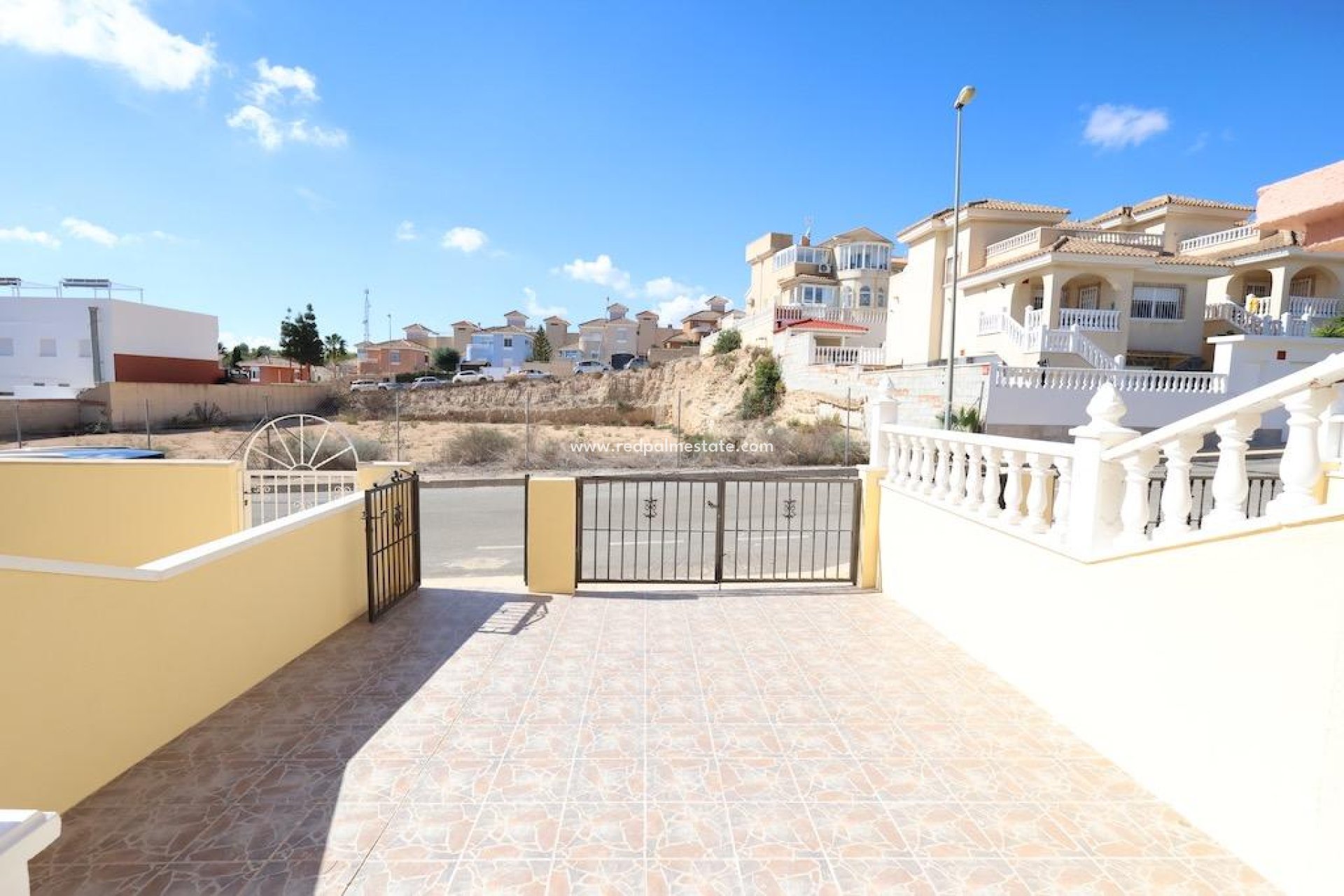 Resale - Terraced house -
Orihuela Costa - Las Filipinas