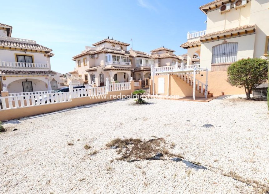 Resale - Terraced house -
Orihuela Costa - Montezenia