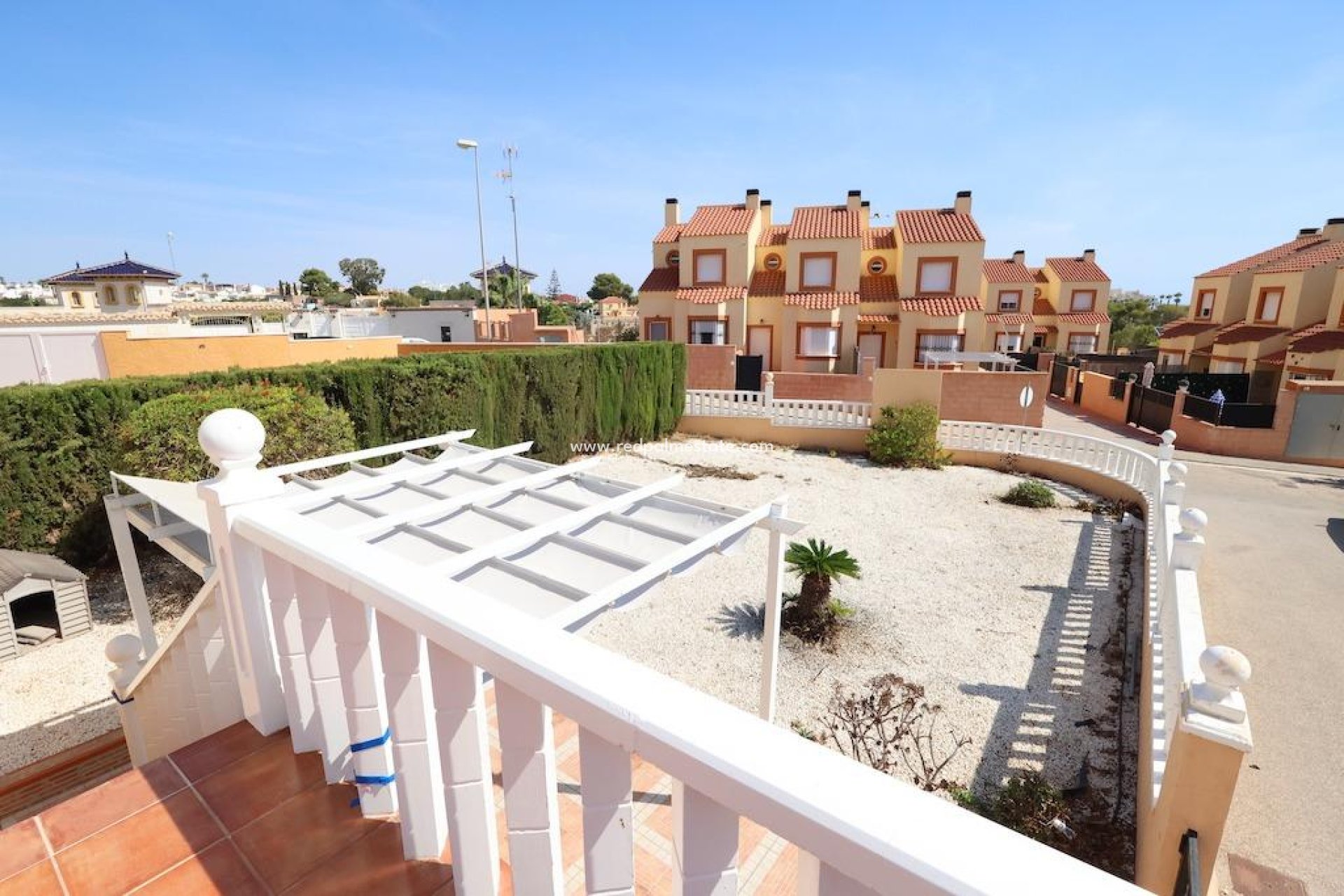 Resale - Terraced house -
Orihuela Costa - Montezenia