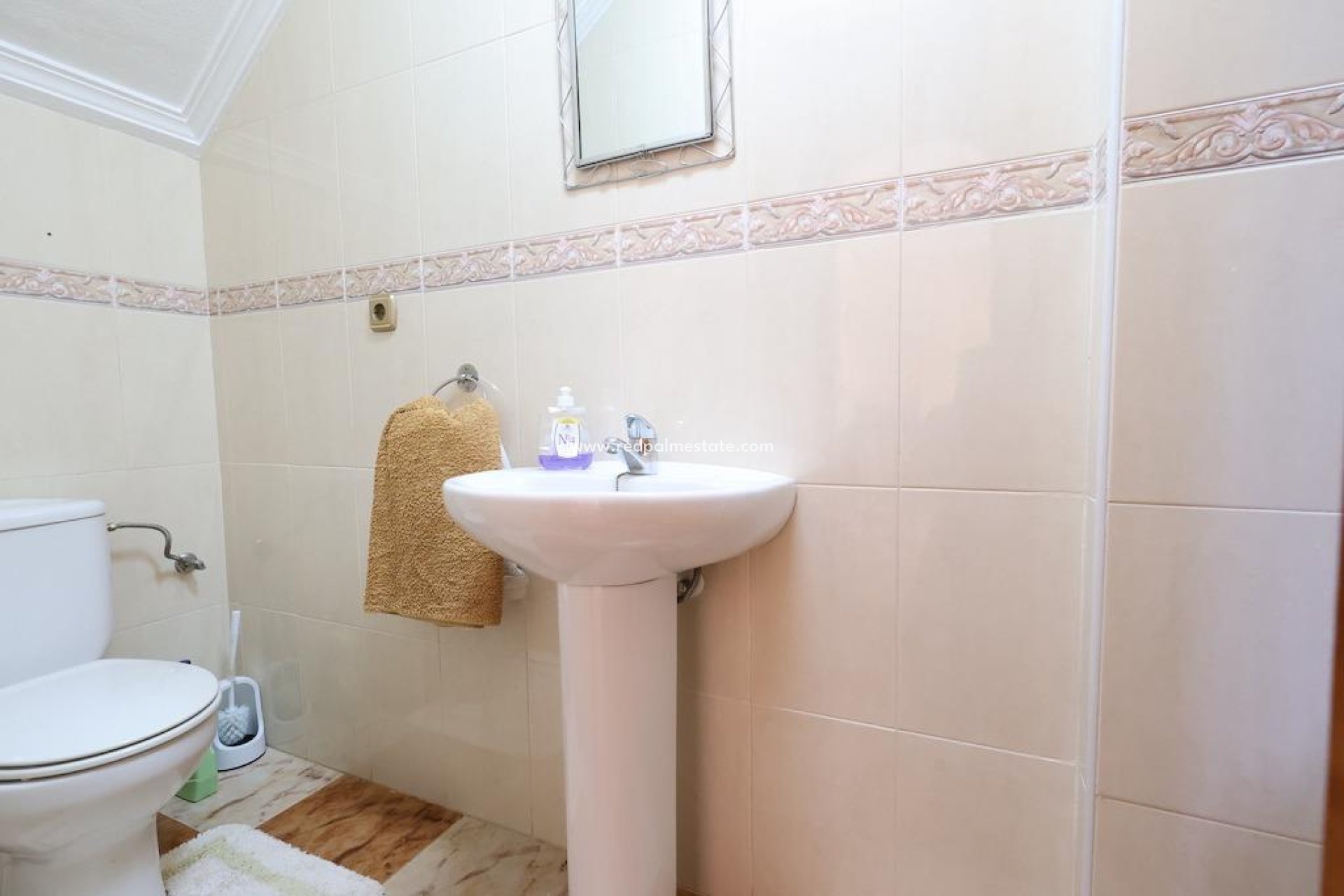 Resale - Terraced house -
Orihuela Costa - Montezenia