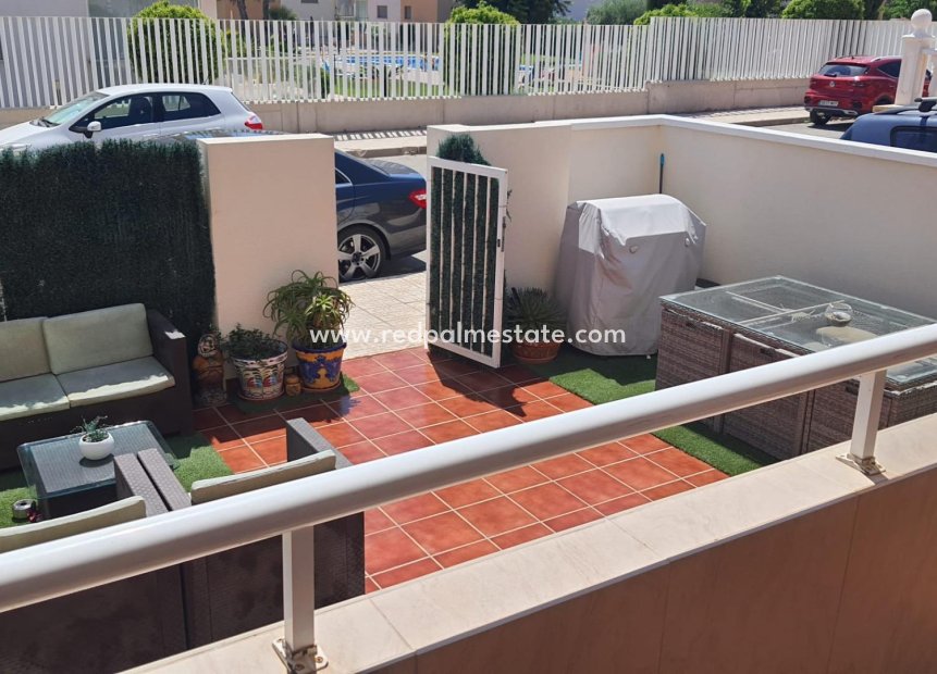 Resale - Terraced house -
Orihuela Costa