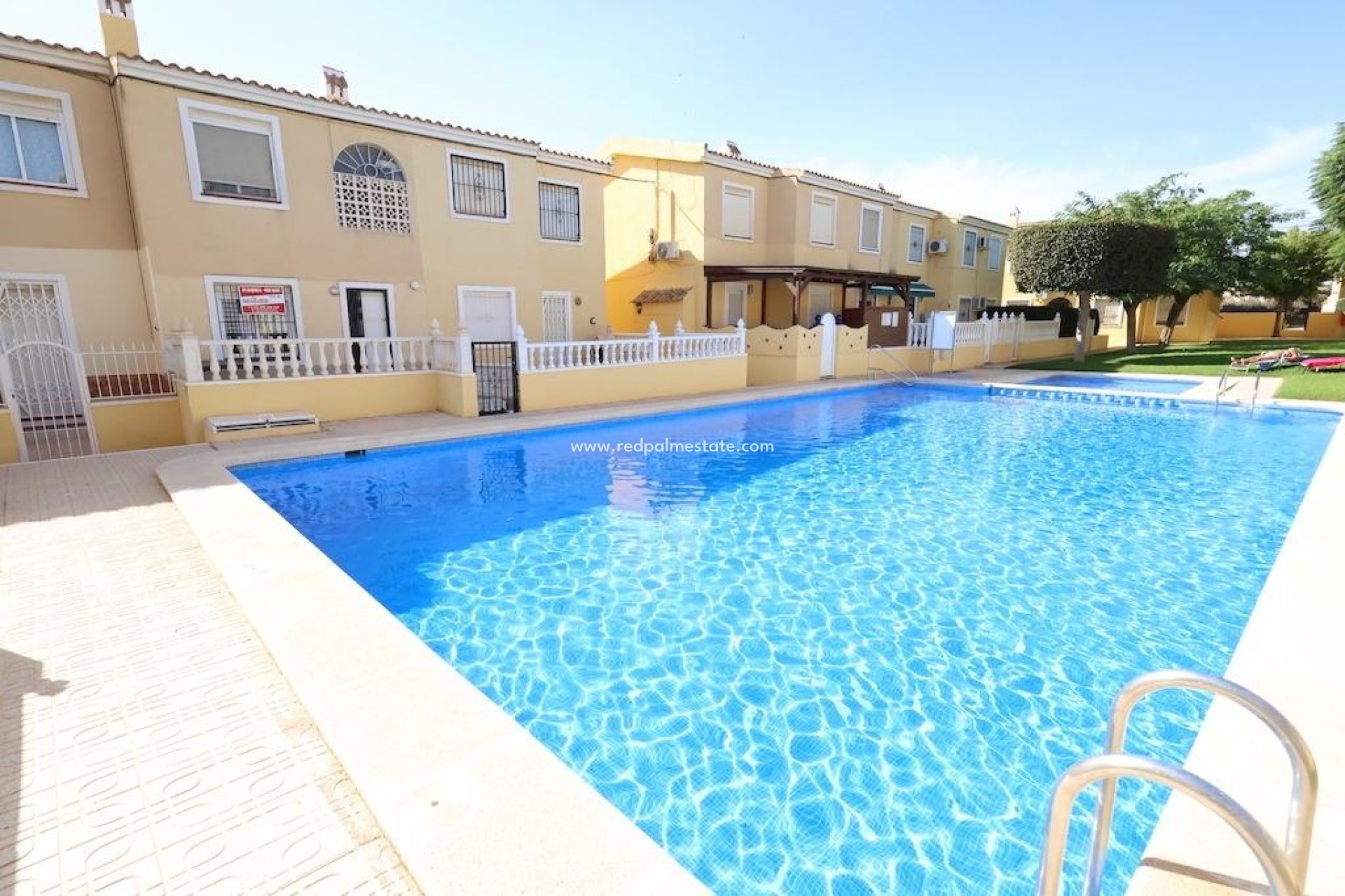 Resale - Terraced house -
San Miguel de Salinas - Villamartín