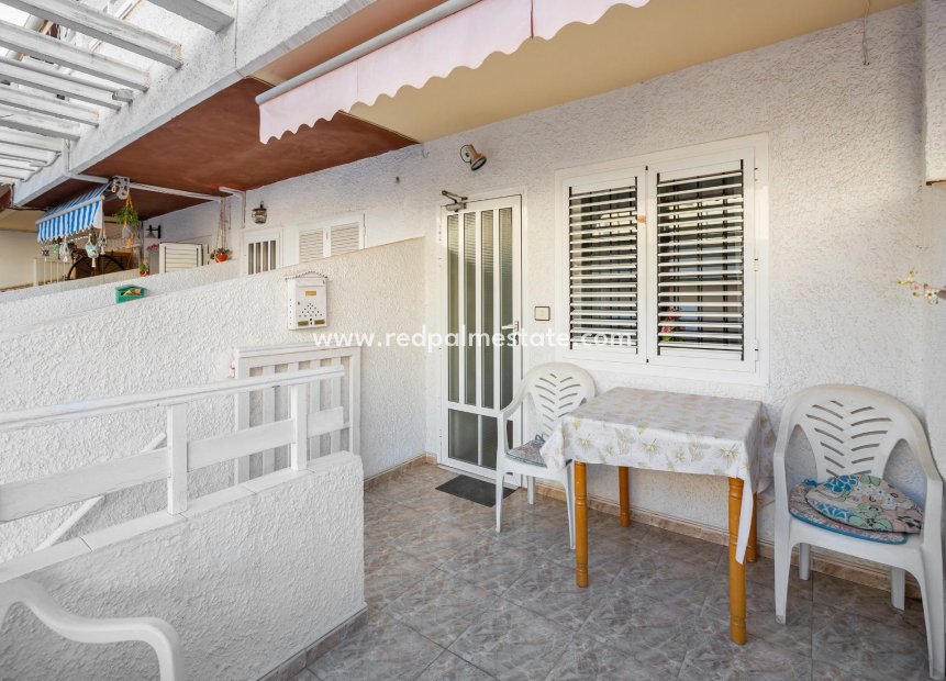 Resale - Terraced house -
Torrevieja - El Acequión - Los Náufragos