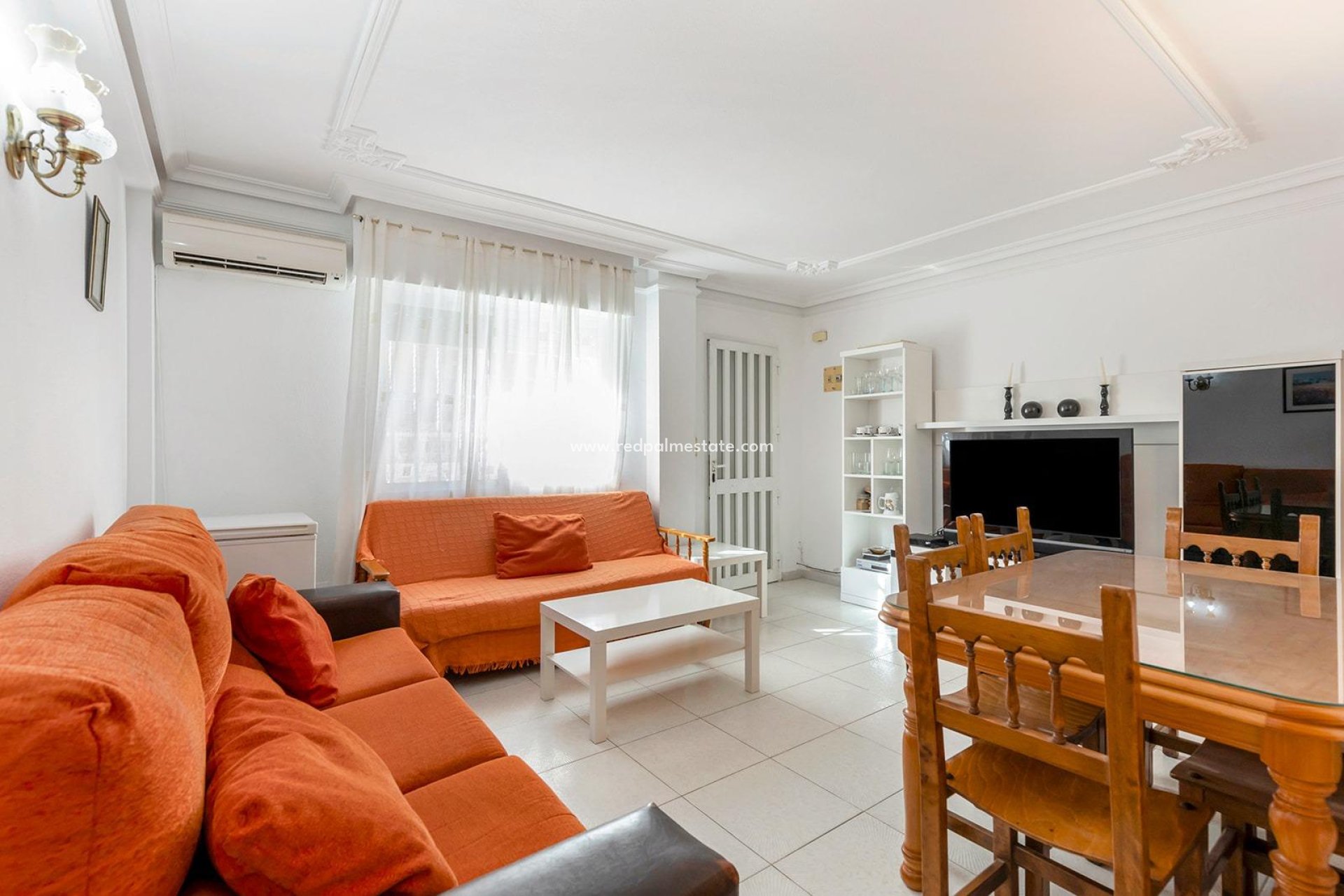 Resale - Terraced house -
Torrevieja - La Mata