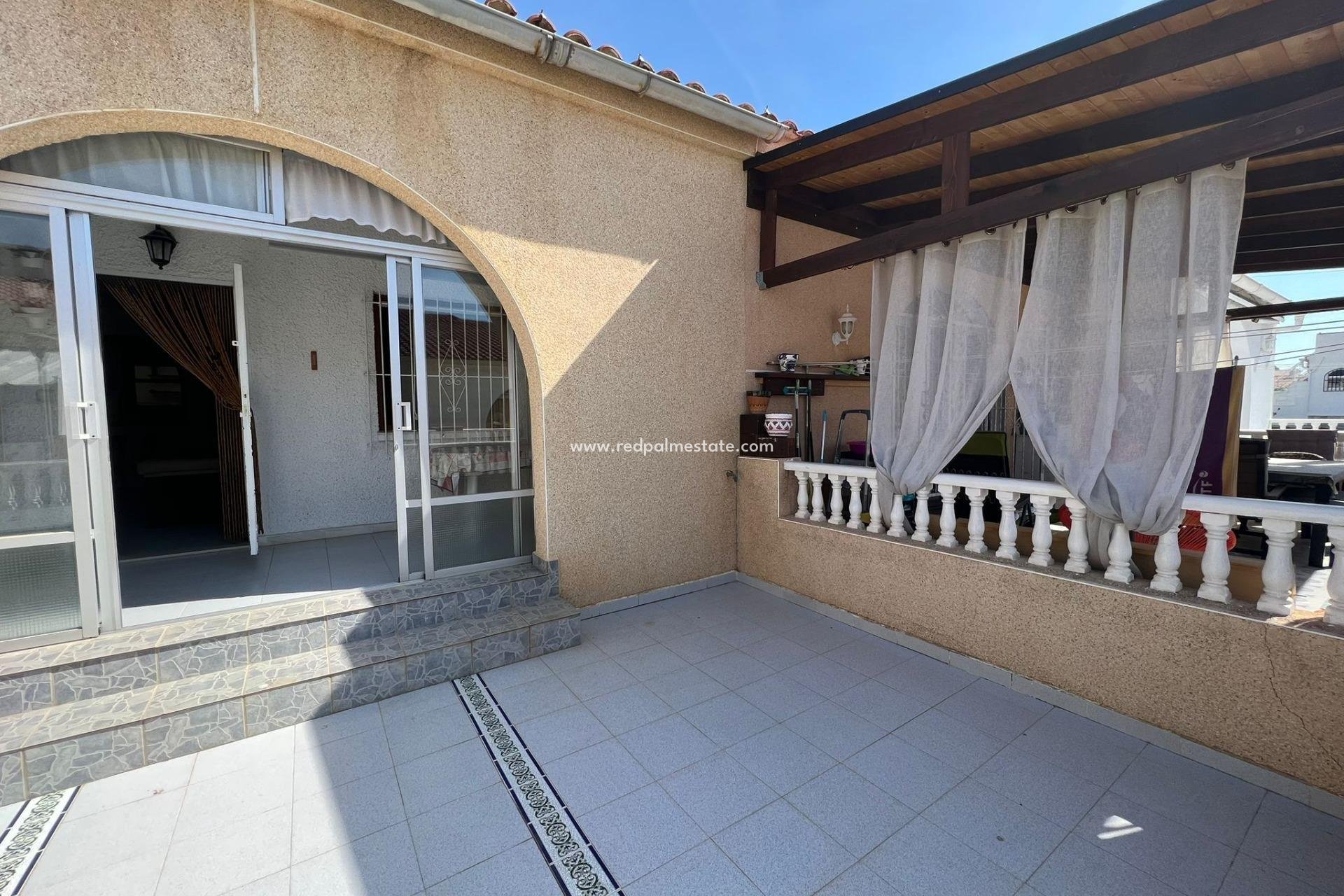 Resale - Terraced house -
Torrevieja - San luis