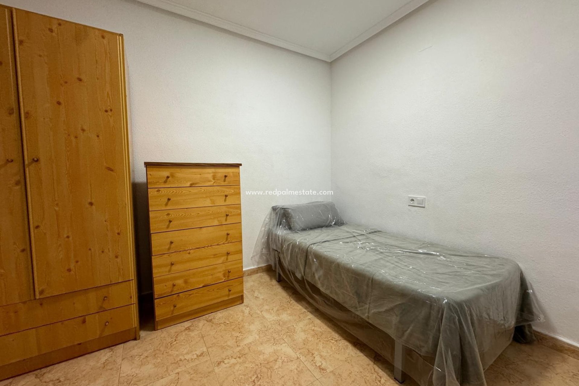 Resale - Terraced house -
Torrevieja - Torretas