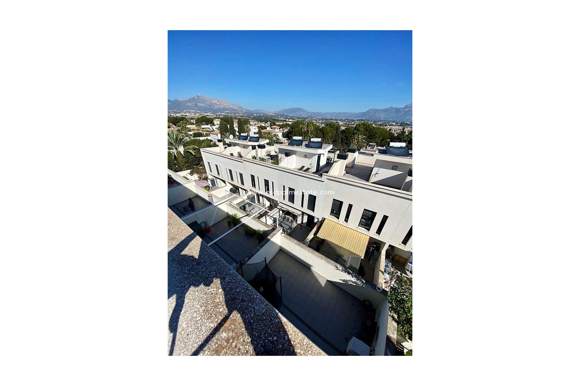 Resale - Town House -
Albir - Costa Blanca