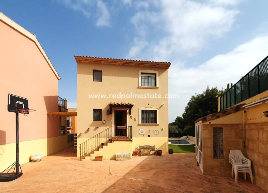 Resale - Town House -
Alfas del Pí - Costa Blanca