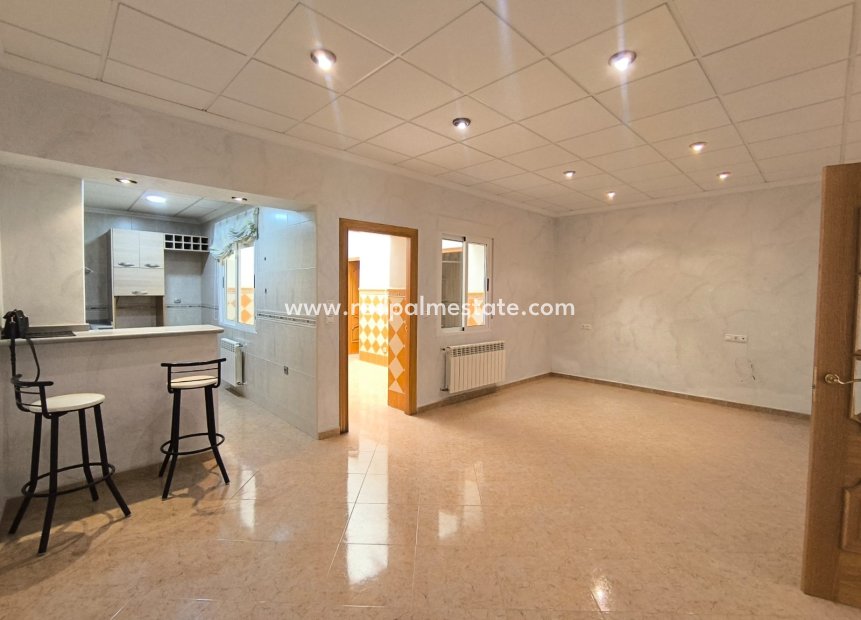 Resale - Town House -
Algueña - Inland
