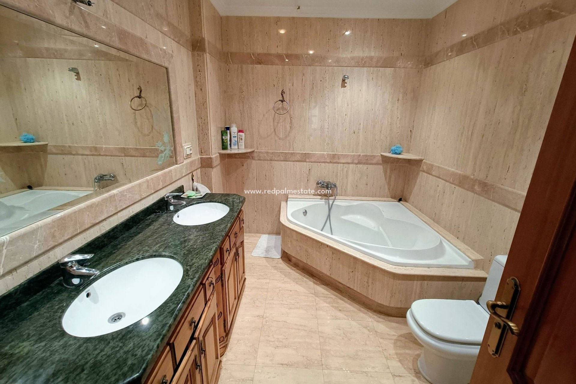 Resale - Town House -
Algueña - Inland