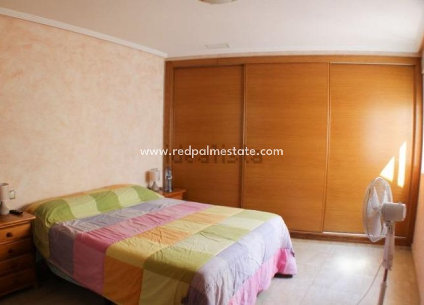 Resale - Town House -
Almoradí - Heredades