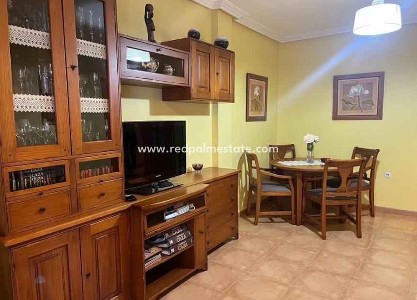 Resale - Town House -
Benejúzar