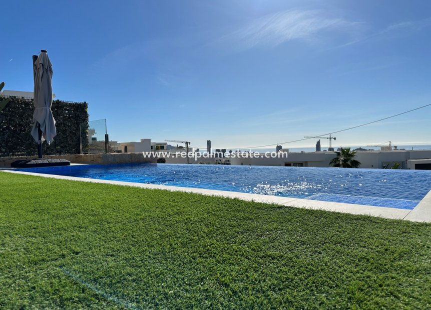Resale - Town House -
Benidorm - Costa Blanca