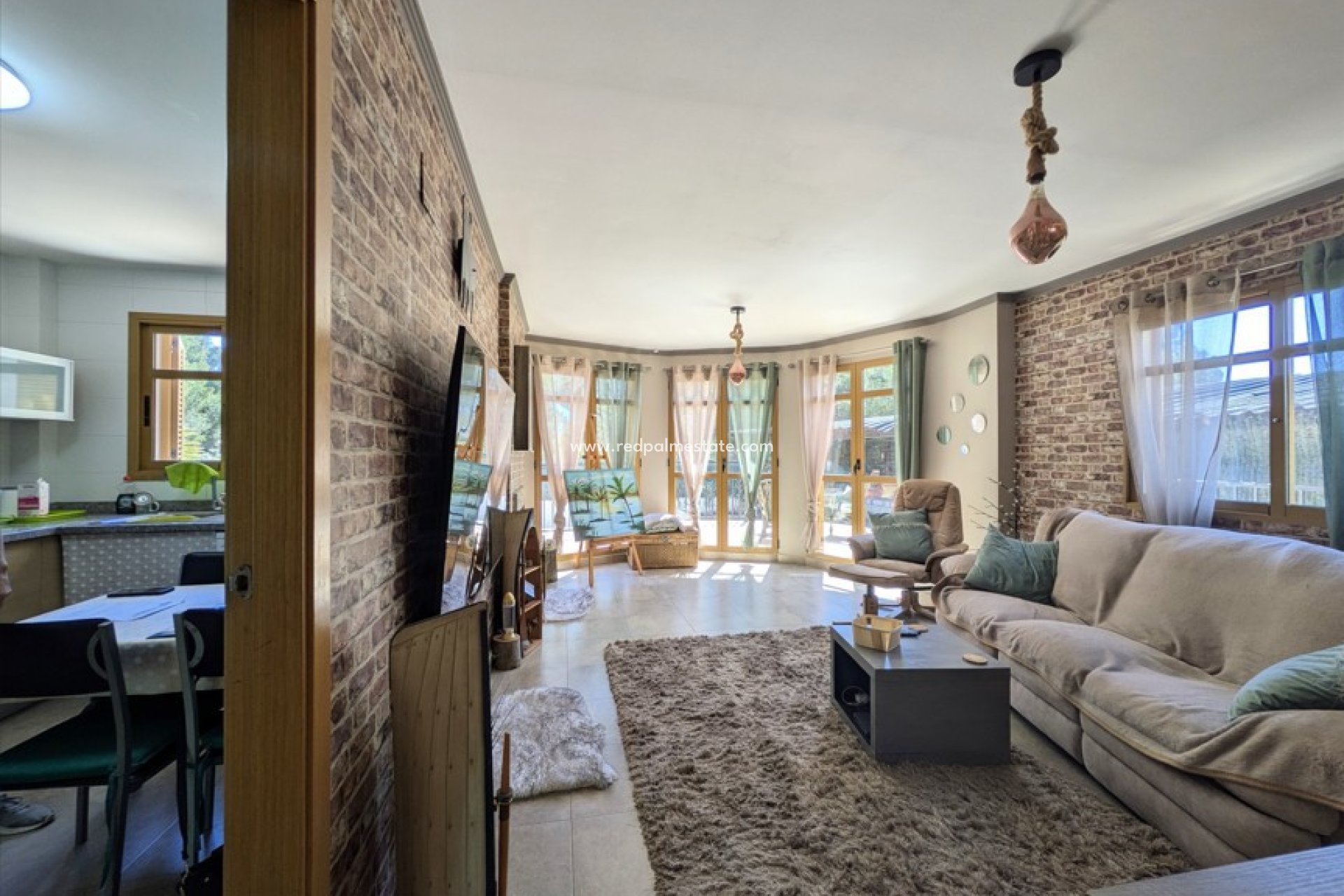 Resale - Town House -
Benidorm - Costa Blanca