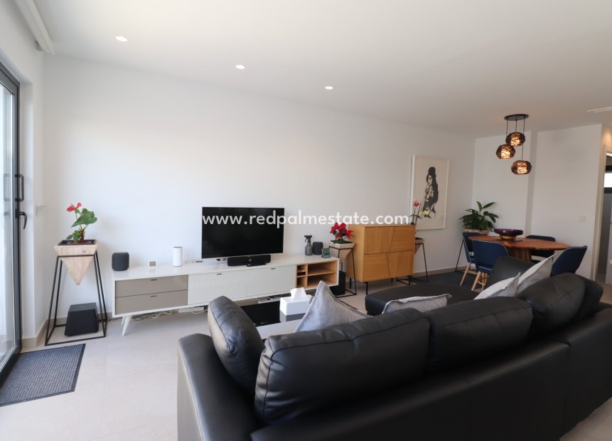 Resale - Town House -
Benijofar