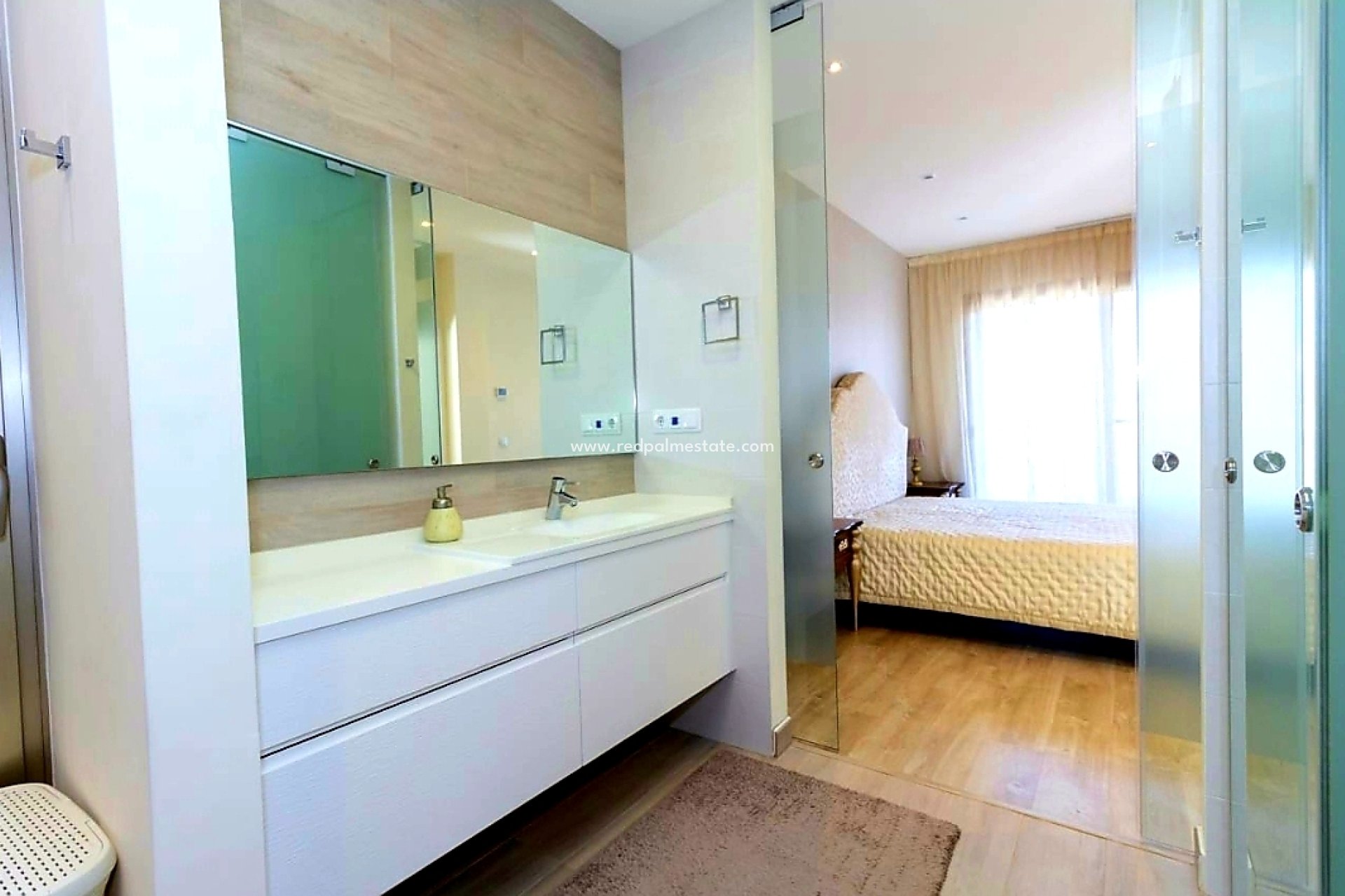 Resale - Town House -
Benijofar