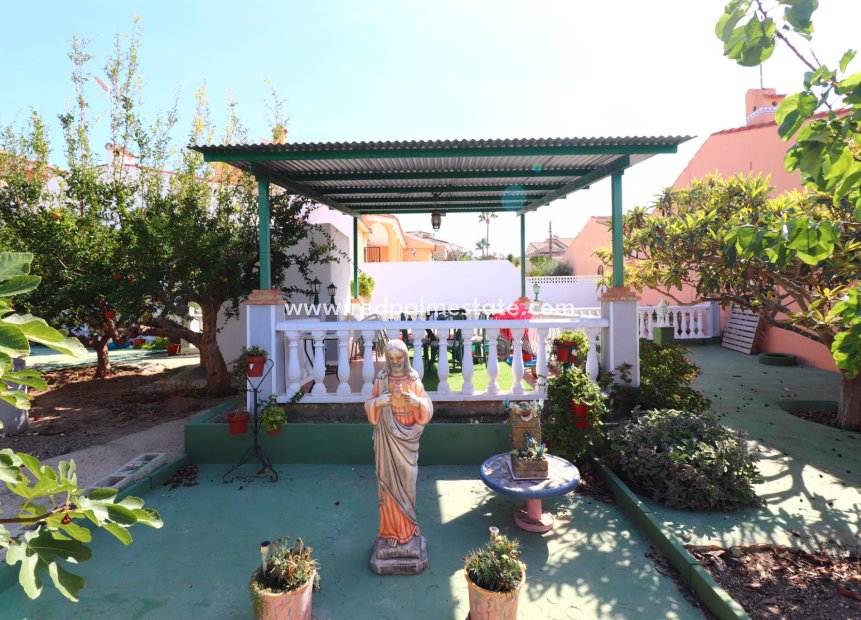 Resale - Town House -
Benijofar