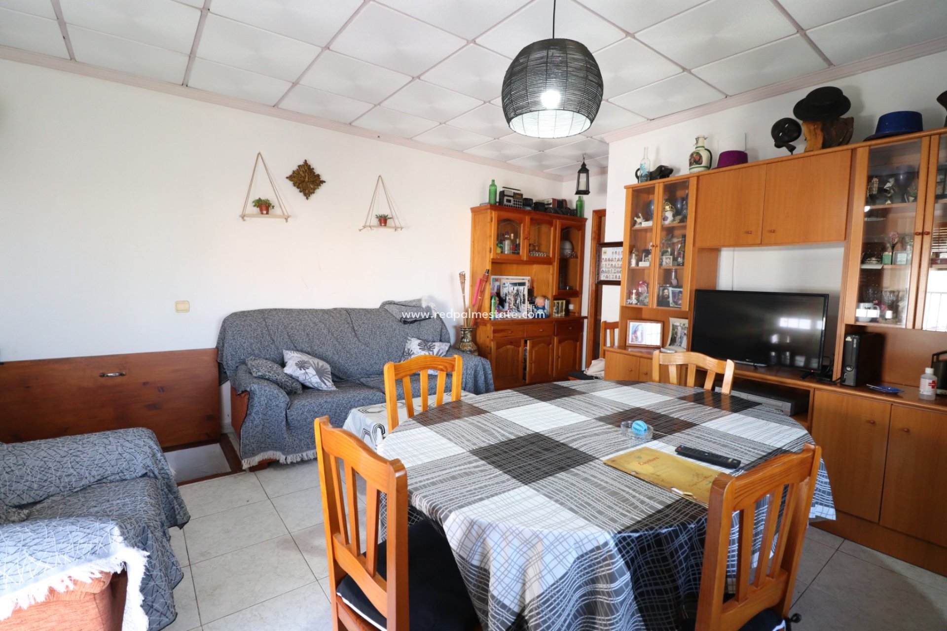 Resale - Town House -
Benijofar