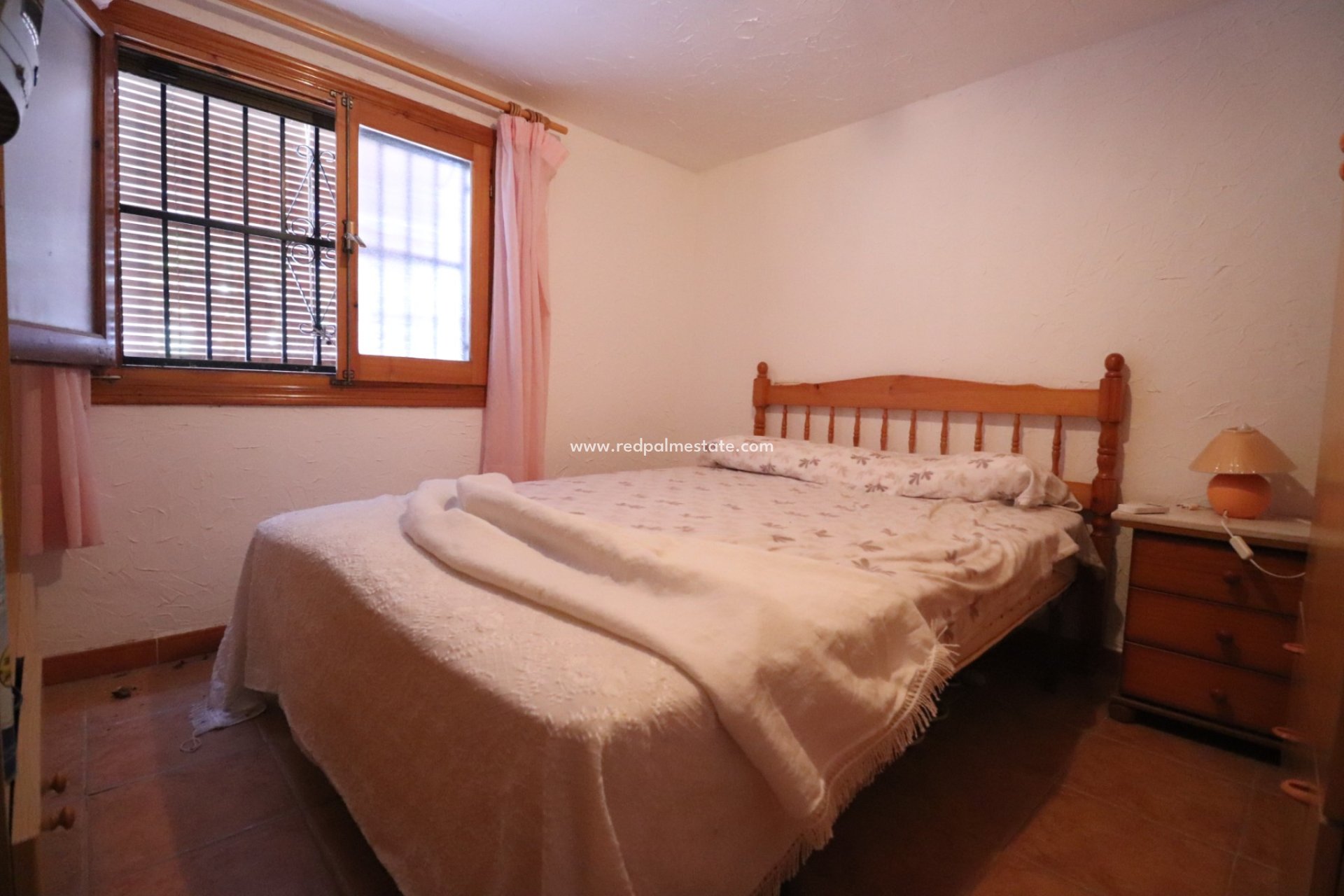 Resale - Town House -
Benijofar